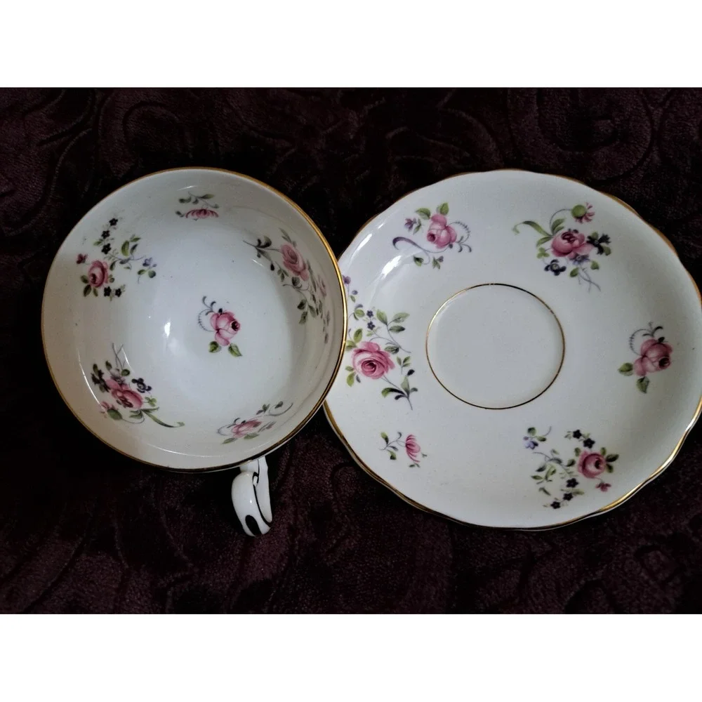 Vintage Victoria C&E Bone China Tea Cup Saucer Set England Floral Gold Trim